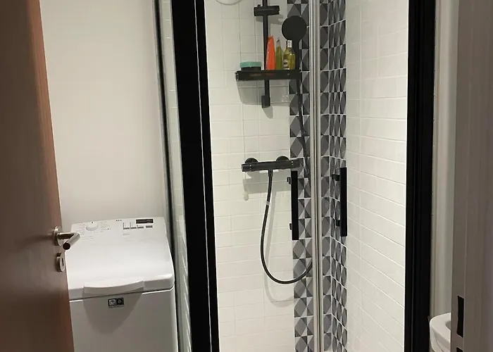 On Place Des Marquises, شقة *