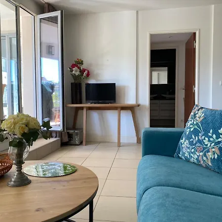 Apartamento On Place Des Marquises,